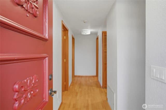 Property photo for 12516 Se 32nd Street #27, Bellevue photo 4