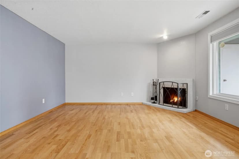 Property photo for 12516 Se 32nd Street #27, Bellevue photo 6