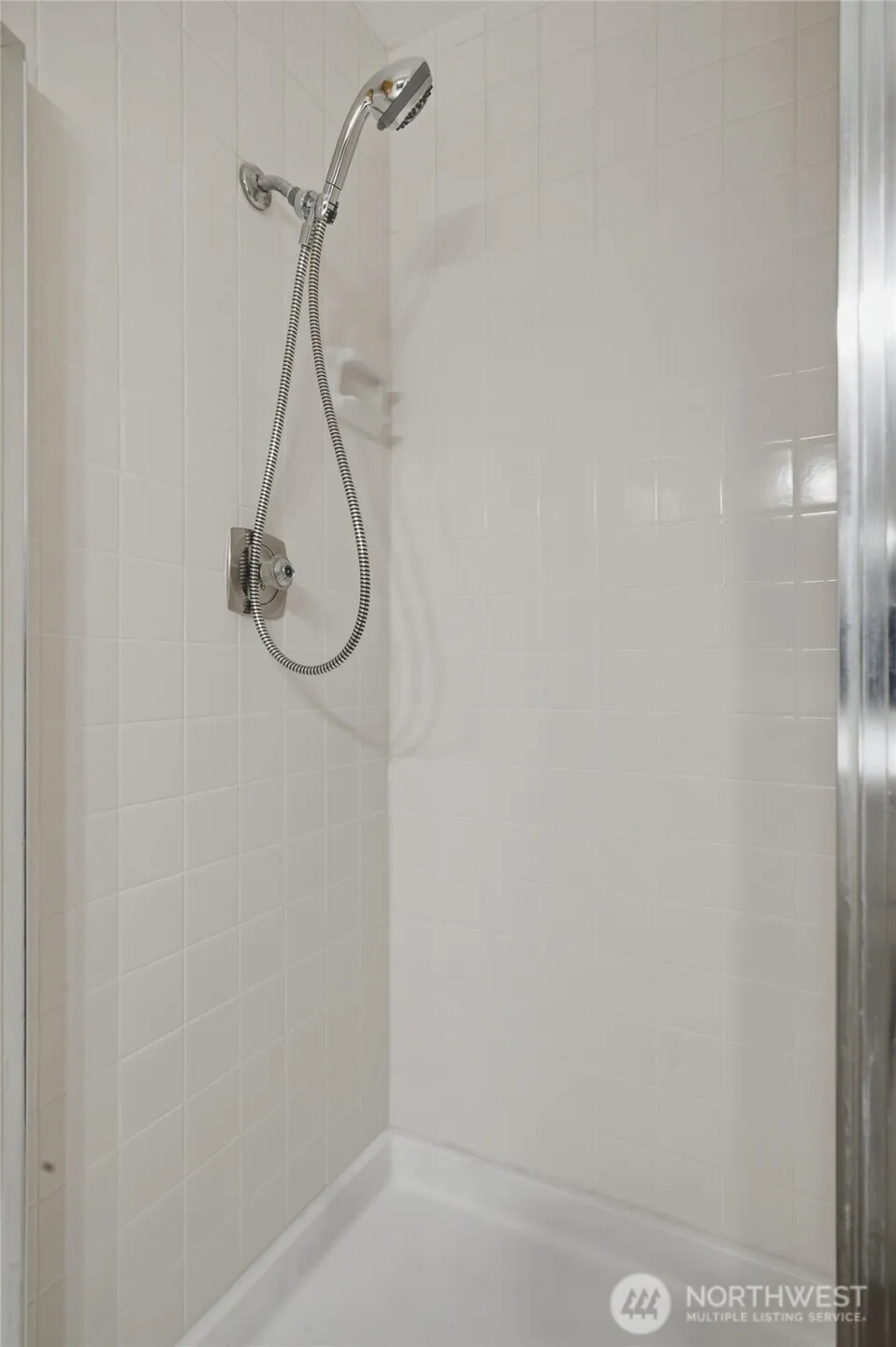 Property photo for 12516 Se 32nd Street #27, Bellevue photo 23