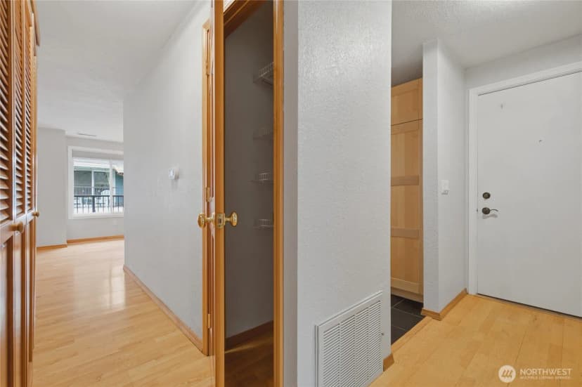 Property photo for 12516 Se 32nd Street #27, Bellevue photo 29