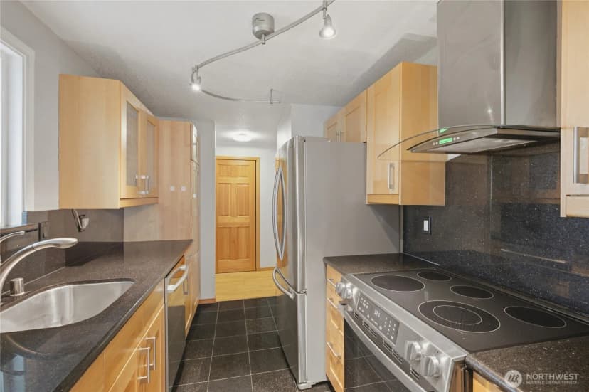 Property photo for 12516 Se 32nd Street #27, Bellevue photo 11