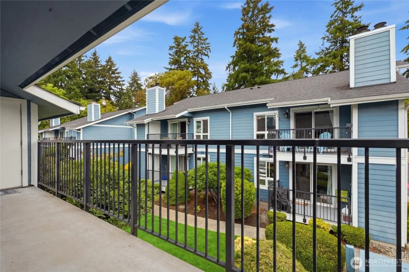 Property photo for 12516 Se 32nd Street #27, Bellevue photo 16
