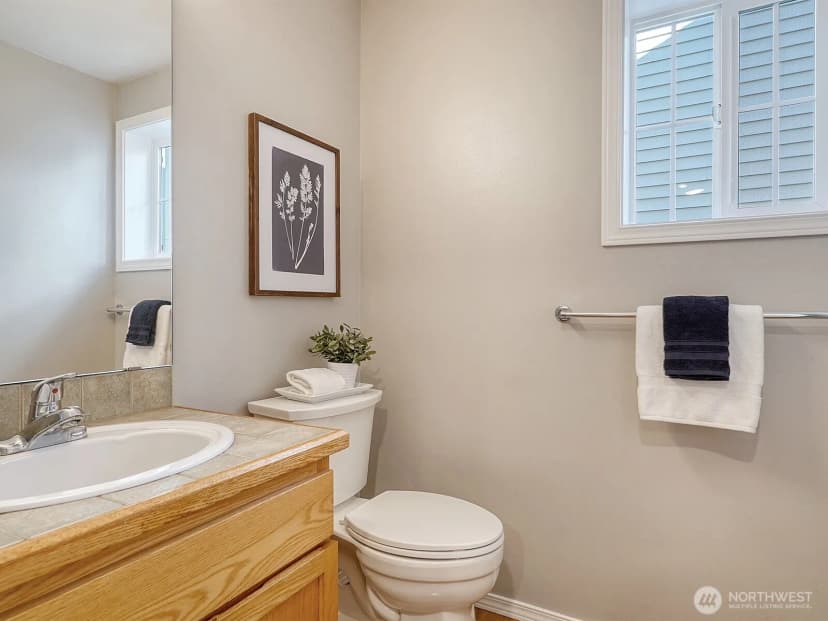 Property photo for 8529 Midvale Avenue N #c, Seattle photo 10