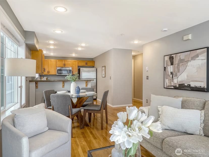 Property photo for 8529 Midvale Avenue N #c, Seattle photo 9