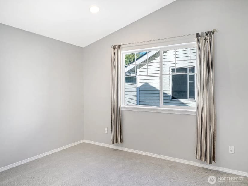 Property photo for 8529 Midvale Avenue N #c, Seattle photo 17
