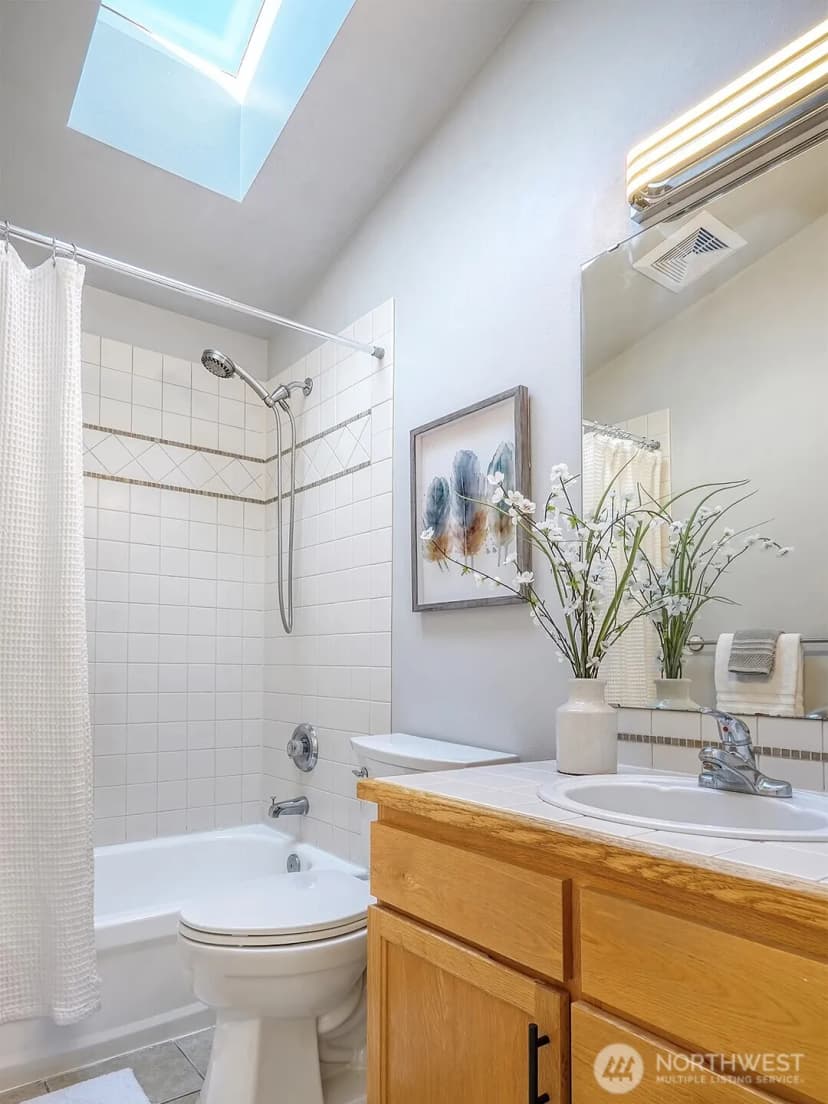 Property photo for 8529 Midvale Avenue N #c, Seattle photo 16