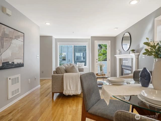 Property photo for 8529 Midvale Avenue N #c, Seattle photo 5