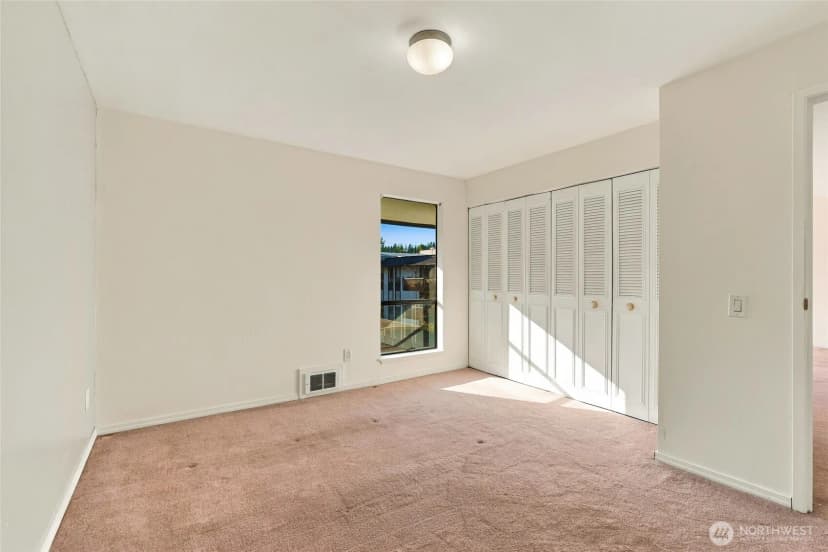 Property photo for 19409 56th Avenue W #301, Lynnwood photo 18
