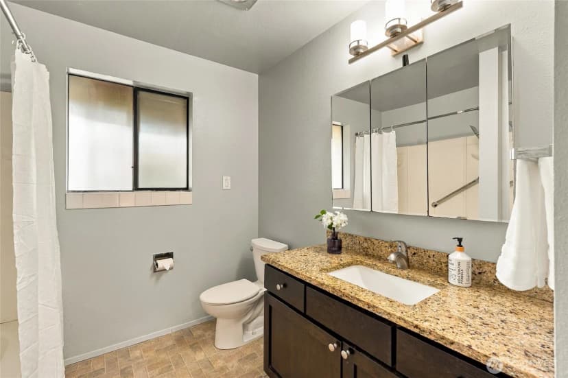 Property photo for 19409 56th Avenue W #301, Lynnwood photo 19