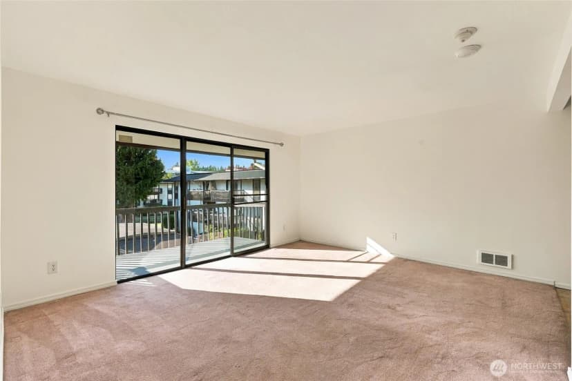 Property photo for 19409 56th Avenue W #301, Lynnwood photo 13