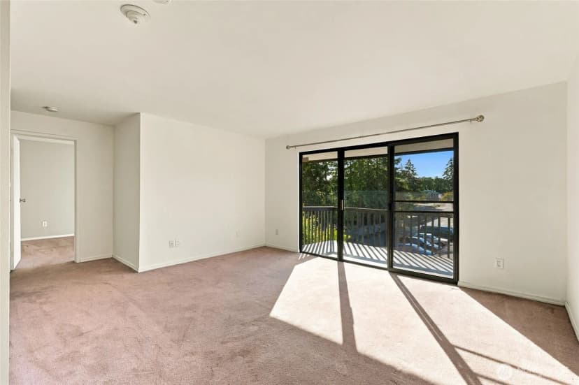 Property photo for 19409 56th Avenue W #301, Lynnwood photo 11