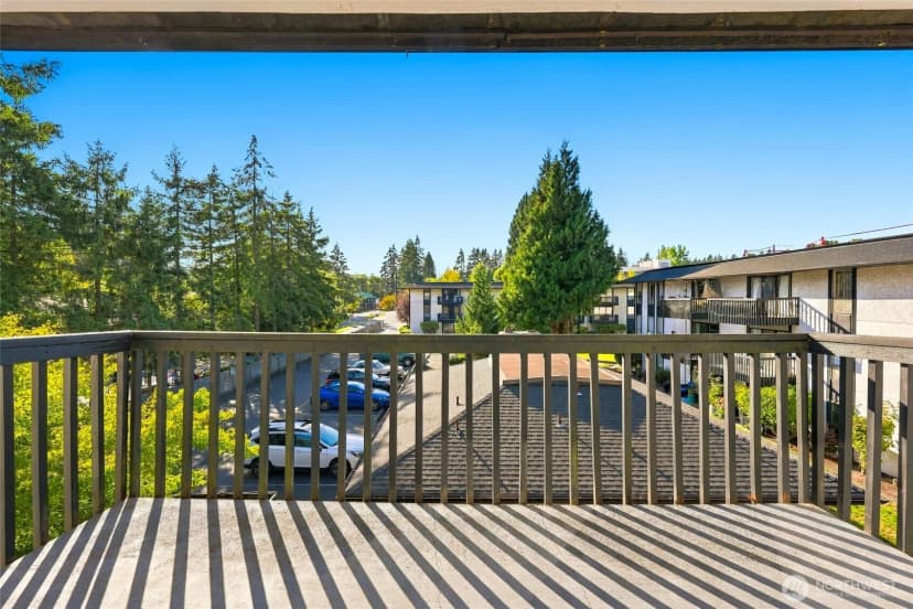 Property photo for 19409 56th Avenue W #301, Lynnwood photo 14
