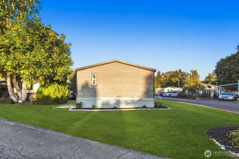 Property photo for 1540 Maple Lane S #33, Kent photo 28