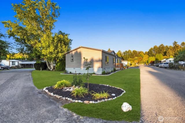 Property photo for 1540 Maple Lane S #33, Kent photo 2
