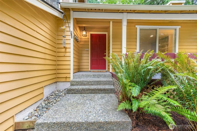 Property photo for 16735 Ne 139th Place, Woodinville photo 2