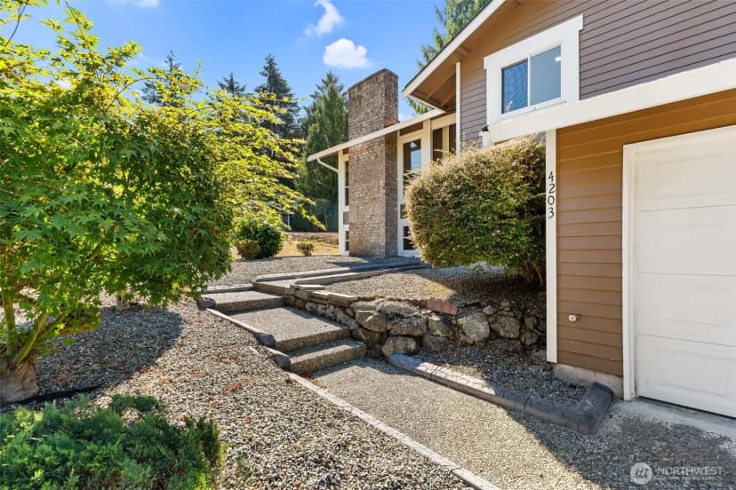 Property photo for 4203 Sw 328th Street, Federal Way photo 4