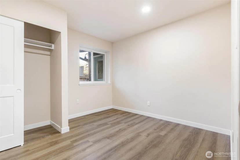 Property photo for 4203 Sw 328th Street, Federal Way photo 8