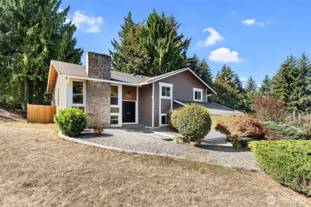 Property photo for 4203 Sw 328th Street, Federal Way photo 3