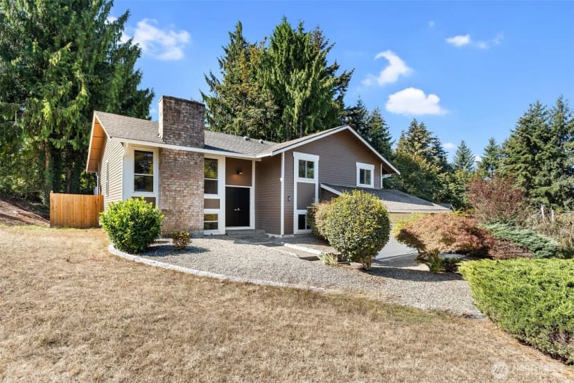 Property photo for 4203 Sw 328th Street, Federal Way photo 3