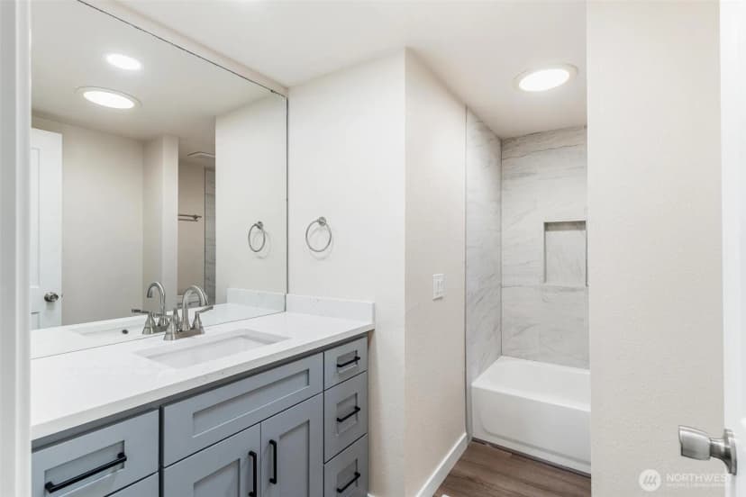 Property photo for 4203 Sw 328th Street, Federal Way photo 19
