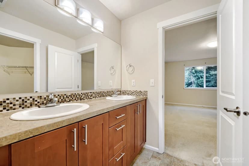 Property photo for 2063 S 263rd Street, Des Moines photo 18