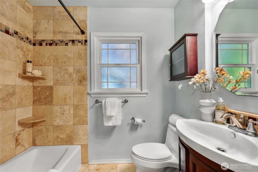 Property photo for 6712 18th Avenue Sw, Seattle photo 15