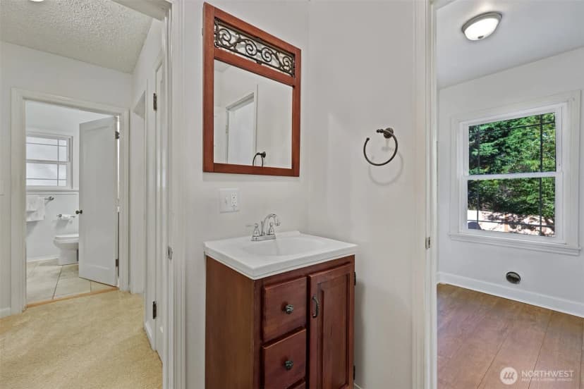 Property photo for 6712 18th Avenue Sw, Seattle photo 17
