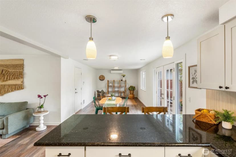Property photo for 10229 27th Drive Se, Everett photo 4