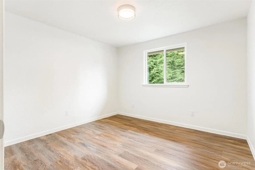 Property photo for 10229 27th Drive Se, Everett photo 22