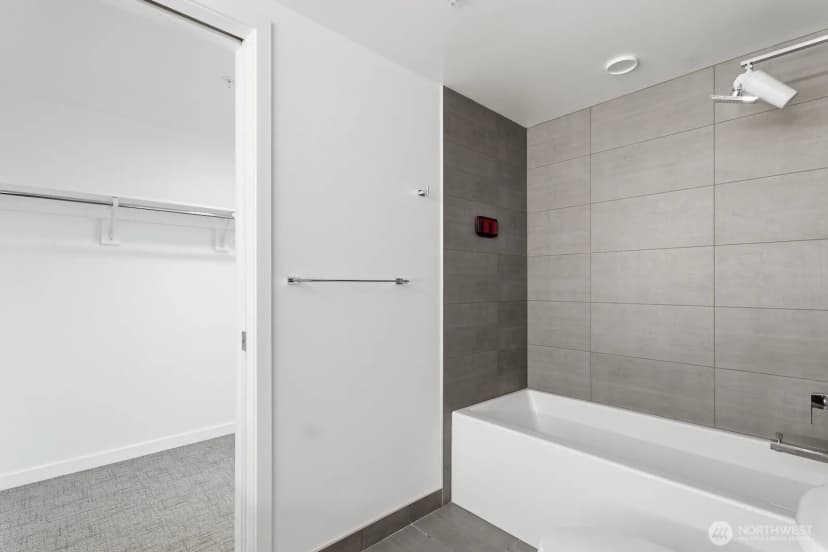 Property photo for 1808 Minor Avenue #2100, Seattle photo 12