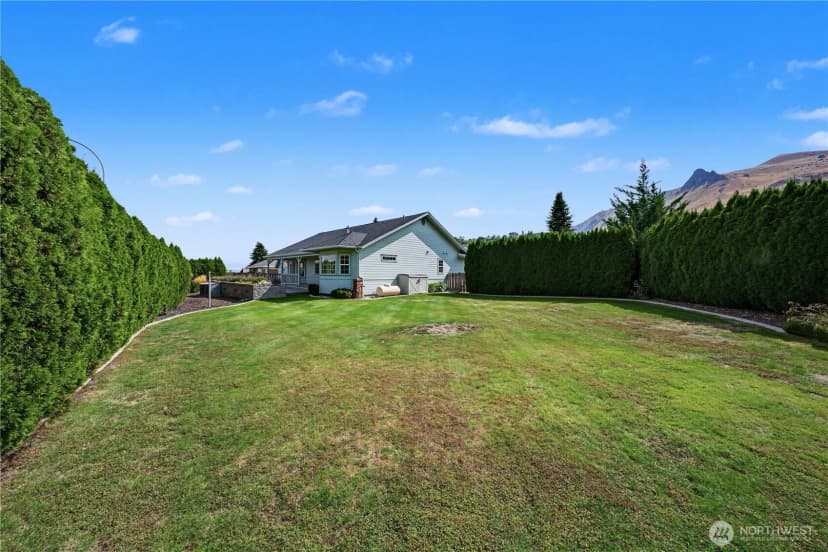 Property photo for 1716 Windsor Court, Wenatchee photo 34