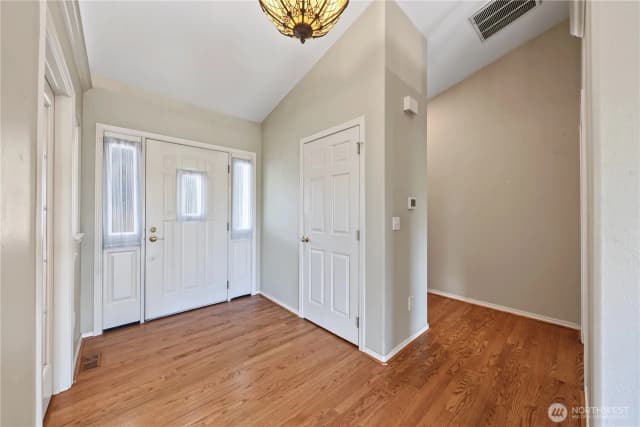 Property photo for 1716 Windsor Court, Wenatchee photo 3