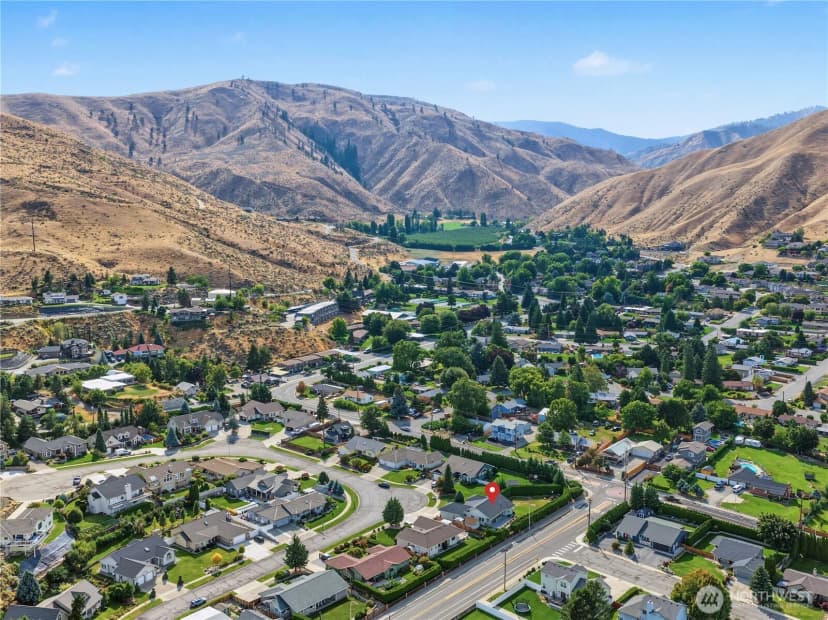 Property photo for 1716 Windsor Court, Wenatchee photo 38