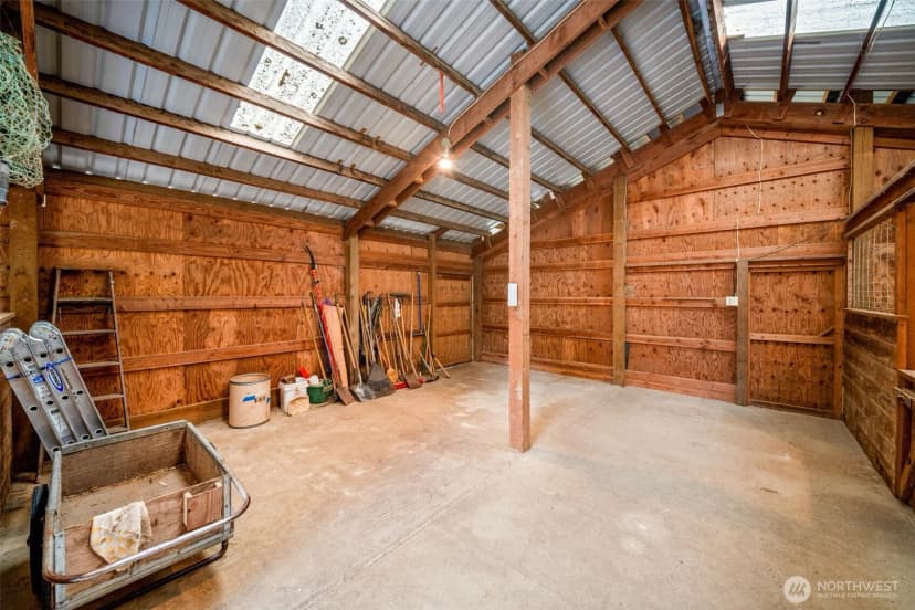 Property photo for 6133 Puget Beach Road Ne, Olympia photo 26