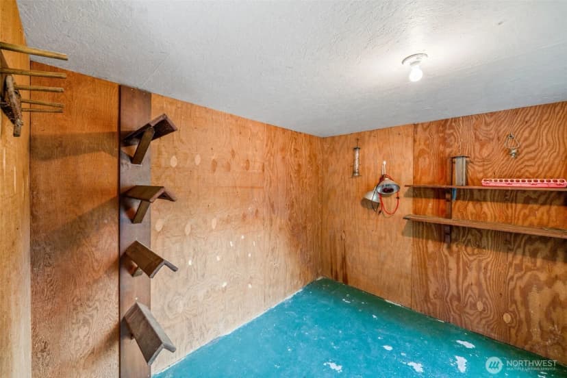 Property photo for 6133 Puget Beach Road Ne, Olympia photo 27
