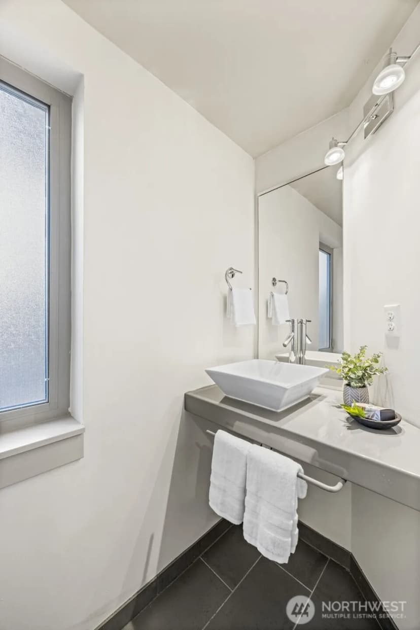 Property photo for 3926 S Brandon Street #b, Seattle photo 13