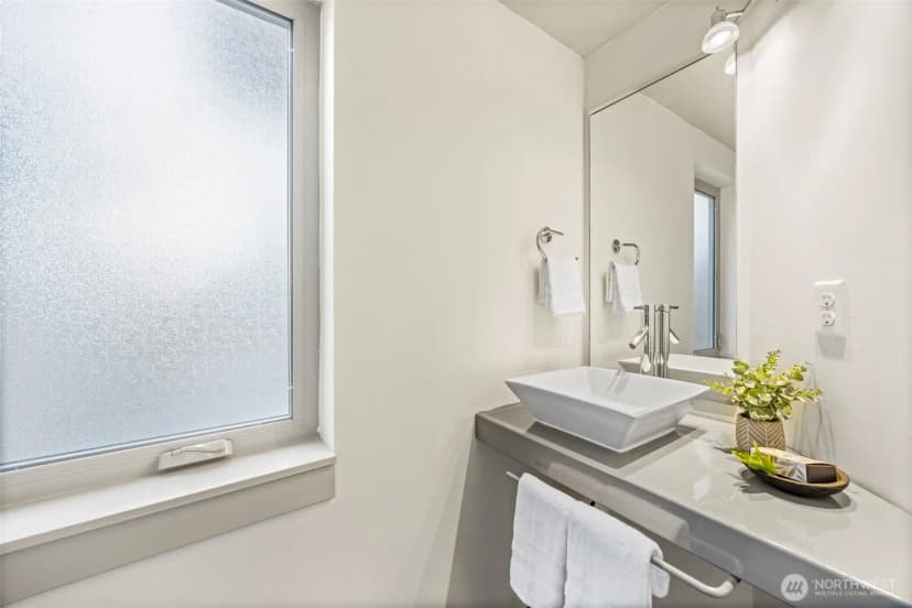 Property photo for 3926 S Brandon Street #b, Seattle photo 12
