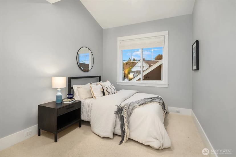 Property photo for 111 Ne 63rd Street, Seattle photo 18