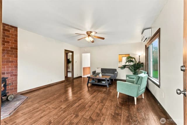 Property photo for 1140 N Cambrian Avenue, Bremerton photo 4