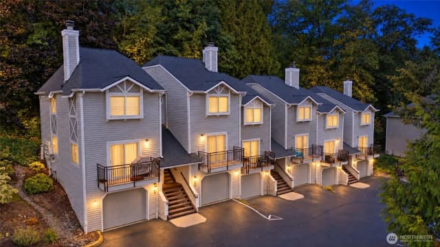 Property photo for 12707 Ne 170th Lane, Woodinville photo 2
