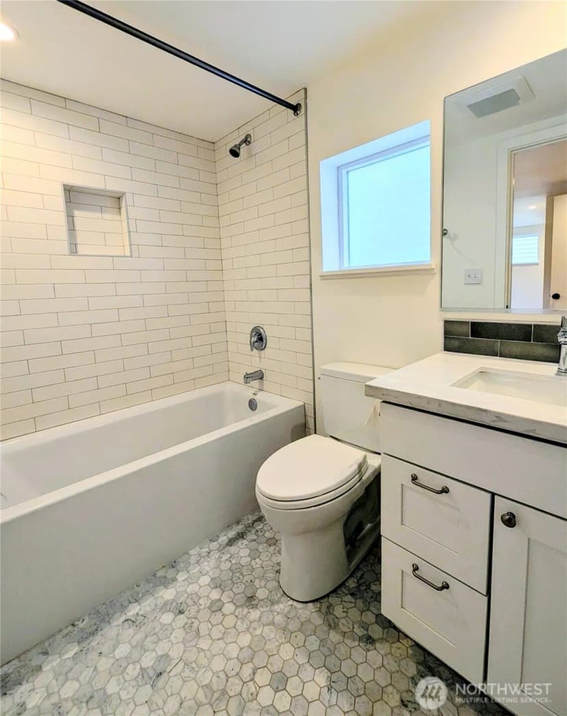 Property photo for 1713 33rd Avenue, Seattle photo 19
