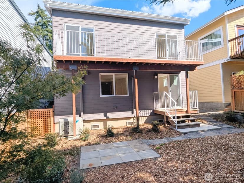 Property photo for 1713 33rd Avenue, Seattle photo 8