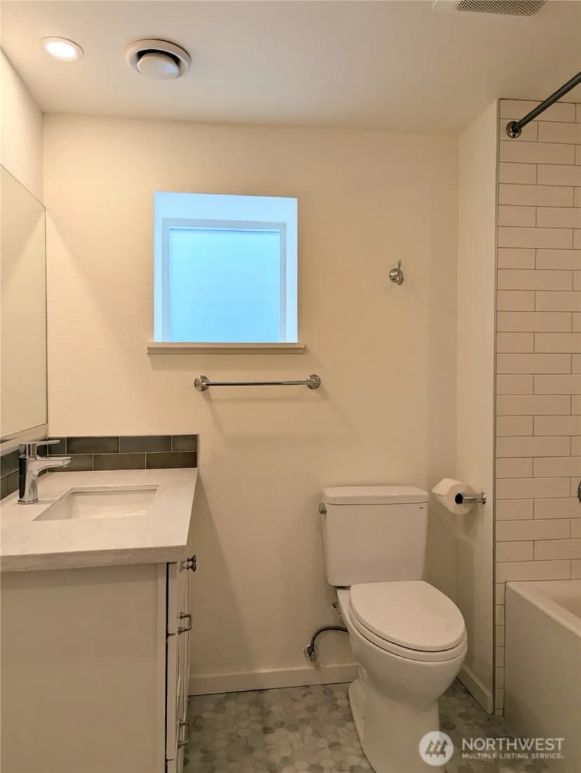 Property photo for 1713 33rd Avenue, Seattle photo 17