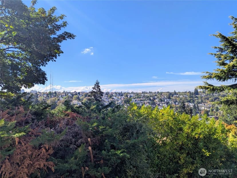 Property photo for 1713 33rd Avenue, Seattle photo 5