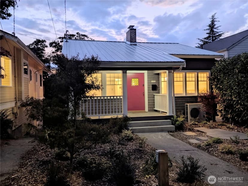 Property photo for 1713 33rd Avenue, Seattle photo 11