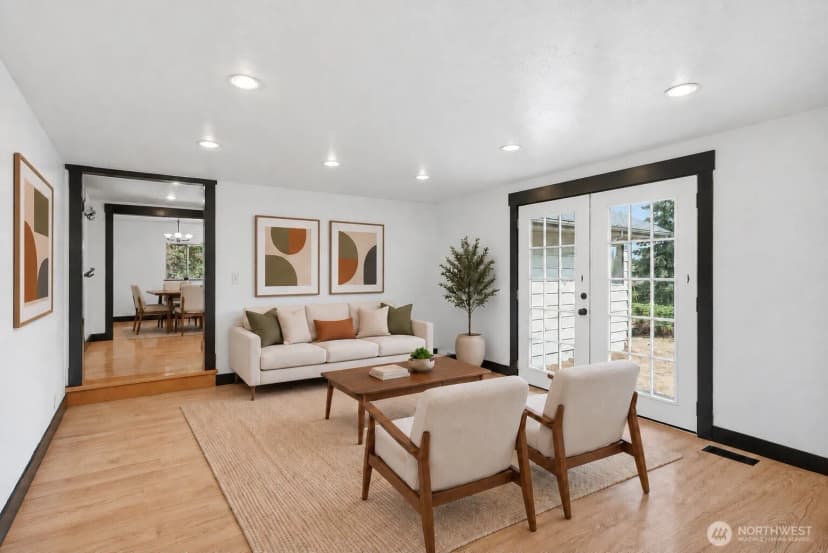 Property photo for 10915 North Park Avenue N, Seattle photo 6