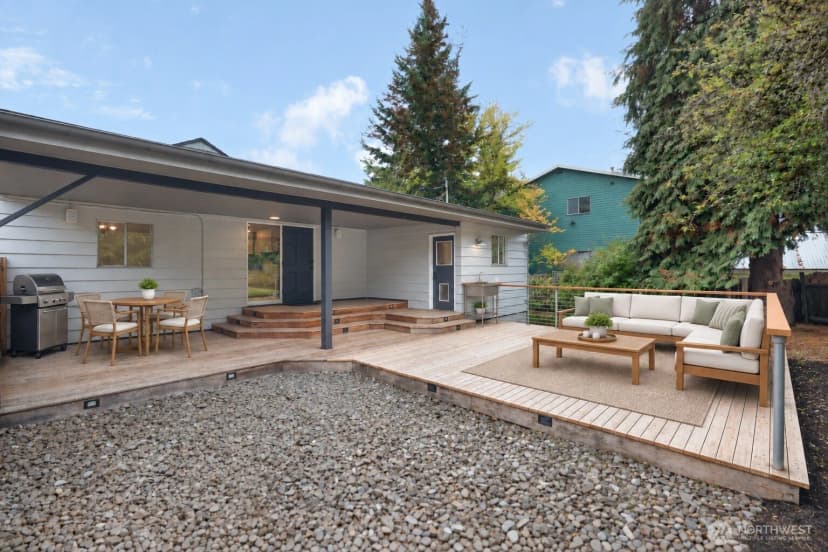 Property photo for 10915 North Park Avenue N, Seattle photo 24