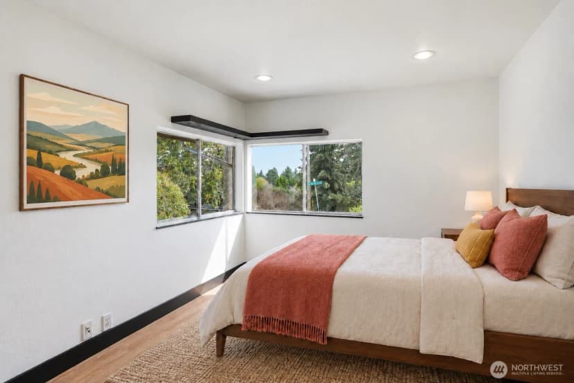Property photo for 10915 North Park Avenue N, Seattle photo 15