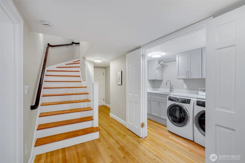 Property photo for 700 Mcgilvra Boulevard E, Seattle photo 28