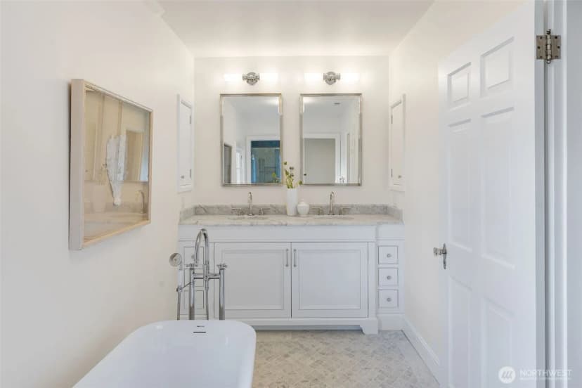 Property photo for 700 Mcgilvra Boulevard E, Seattle photo 23
